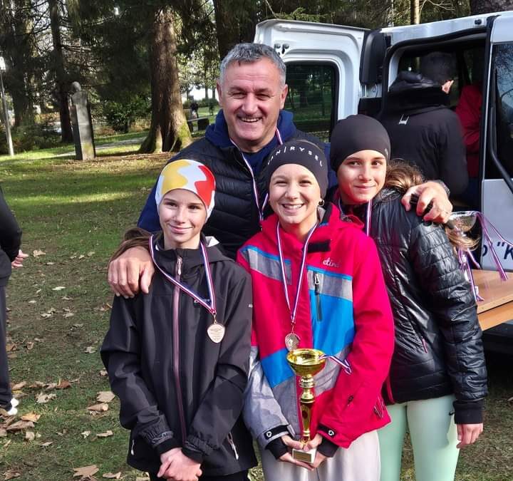 3. mjesto Tare, Stephanie i Antonije