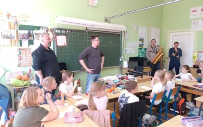 Članovi KUD-a „Sloga“ posjetili učenike 2. i 3. razreda