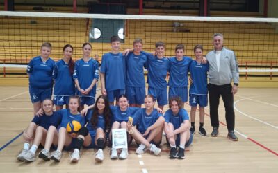 NAŠI ODBOJKAŠI POKORILI KONKURENCIJU – ZLATO I ČETVRTO MJESTO MEĐU DEVET EKIPA